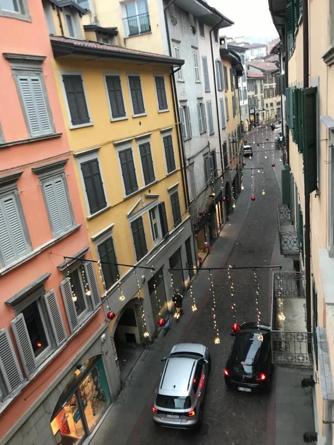 Apartmán Gatto Bianco Bergamo 9 Exteriér fotografie
