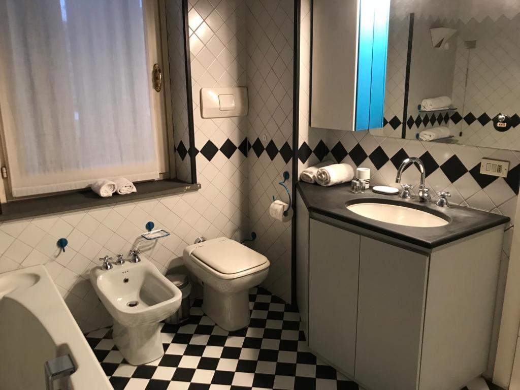 Apartmán Gatto Bianco Bergamo 9 Exteriér fotografie
